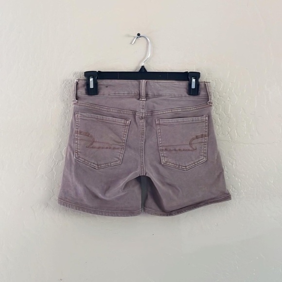 American Eagle Dusty Mauve Color MIDI‎ Shorts - Picture 4 of 7